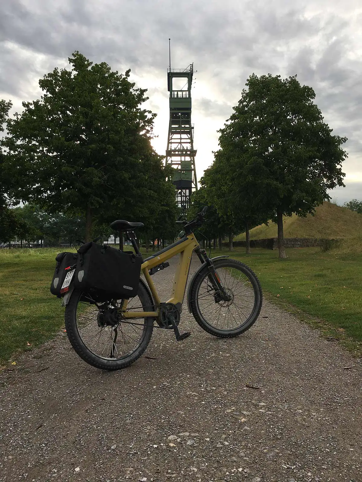 Auf dem Weg zur Arbeit Auf dem Weg zur Arbeit